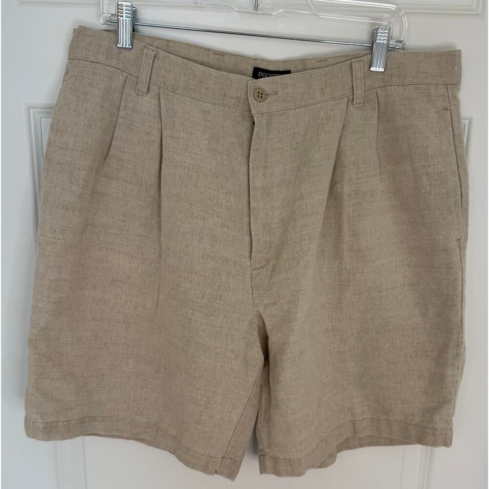 Dockers Khakis Men's Linen Blend Pleated Front Shorts W38 – Classic Fit, Beige